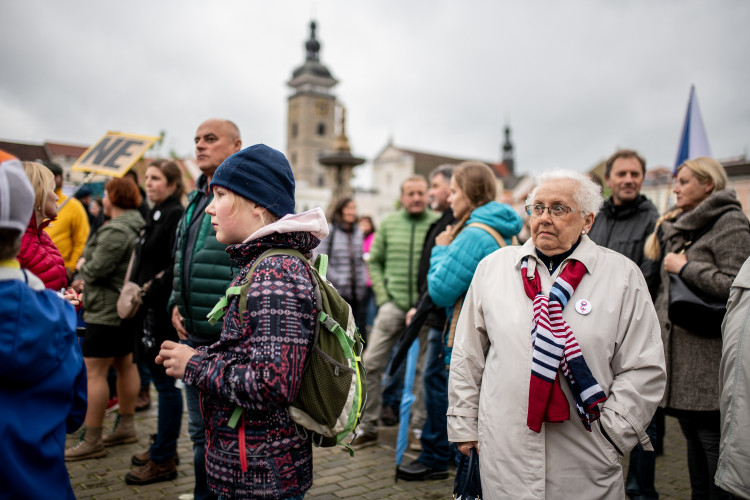 Protest na budějckém náměstí