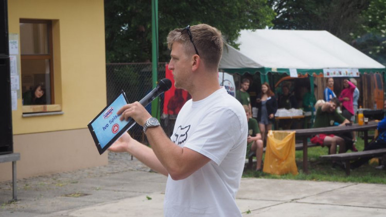 FOTOGALERIE: Jadrošův den byl ve znamení dobré muziky a pivních soutěží