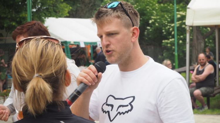 FOTOGALERIE: Jadrošův den byl ve znamení dobré muziky a pivních soutěží