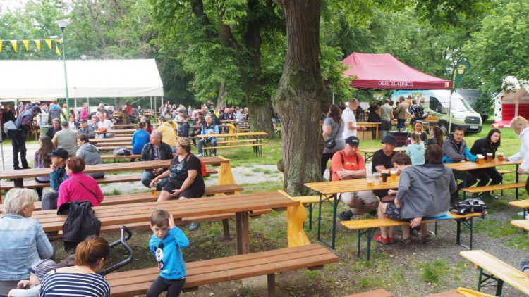 FOTOGALERIE: Jadrošův den byl ve znamení dobré muziky a pivních soutěží