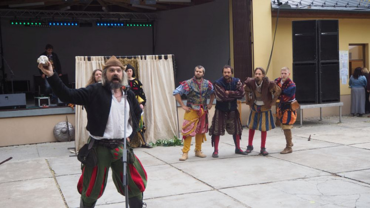 FOTOGALERIE: Jadrošův den byl ve znamení dobré muziky a pivních soutěží