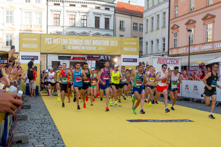 FOTOGALERIE: Podívejte se na fotky z desátého ročníku olomouckého půlmaratonu