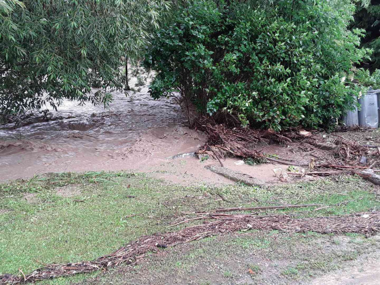 FOTOGALERIE: Silné bouřky trápí náš kraj. Další by měly přijít dnes odpoledne