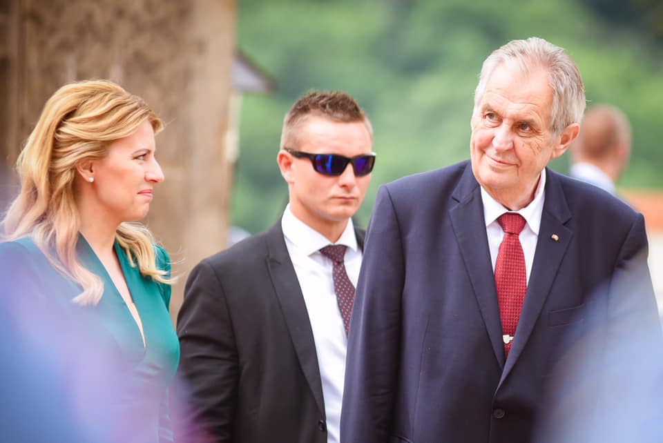 Čaputová v Praze jednala s politiky, uctila Havla i Štefánika