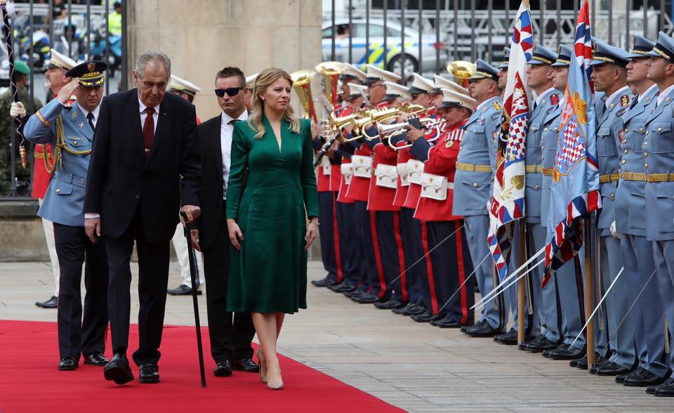 Čaputová v Praze jednala s politiky, uctila Havla i Štefánika