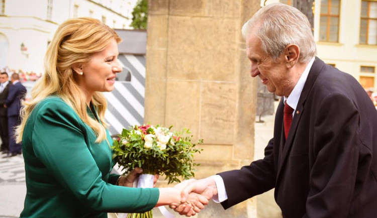Čaputová v Praze jednala s politiky, uctila Havla i Štefánika