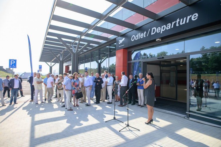 Slavnostní otevření terminálu na Letišti České Budějovice