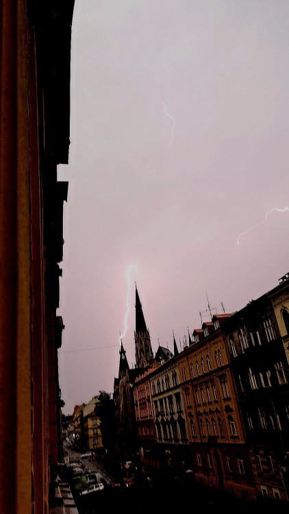 Bouřka vašima očima 1: Podívejte se na fotky, které poslali do redakce čtenáři