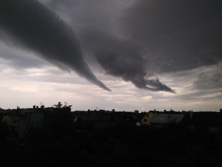 Bouřka vašima očima 1: Podívejte se na fotky, které poslali do redakce čtenáři