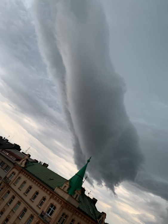 Bouřka vašima očima 2: Podívejte se na fotky, které poslali do redakce čtenáři