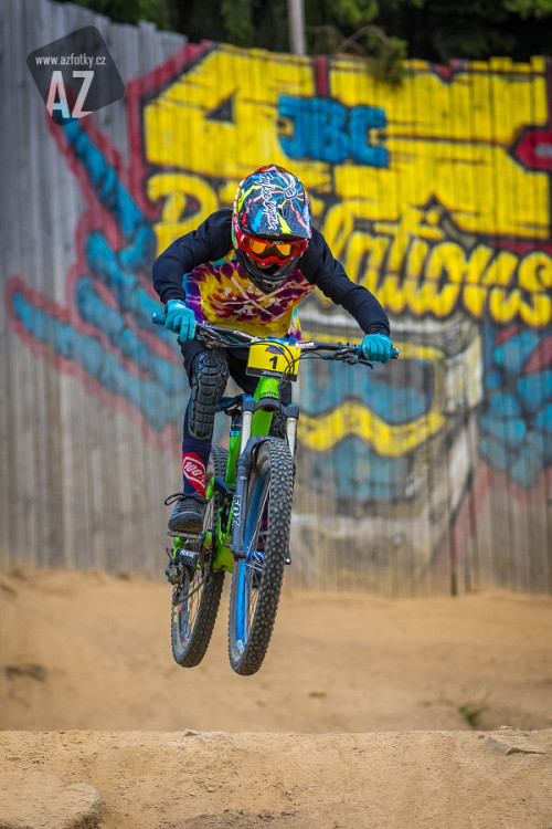 Kvalifikaci ovládl Slavík, podívejte se, jak to jezdcům frčelo