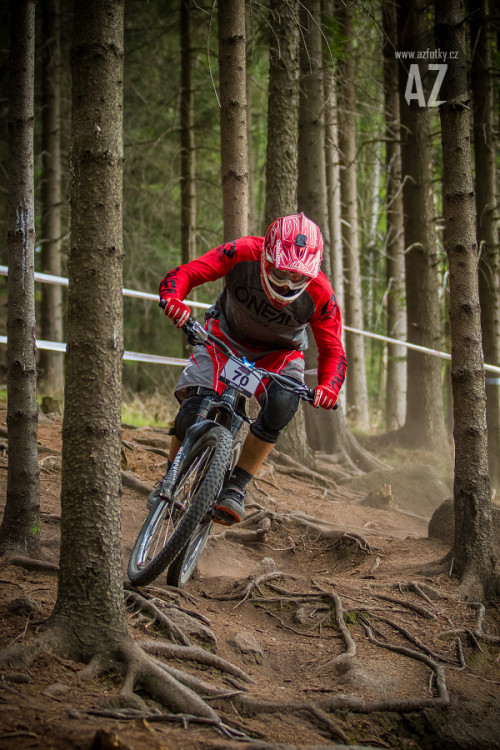 Kvalifikaci ovládl Slavík, podívejte se, jak to jezdcům frčelo