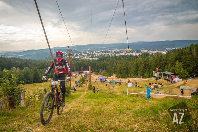 Kvalifikaci ovládl Slavík, podívejte se, jak to jezdcům frčelo