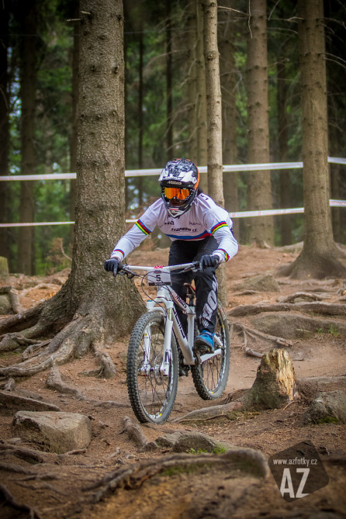 Kvalifikaci ovládl Slavík, podívejte se, jak to jezdcům frčelo