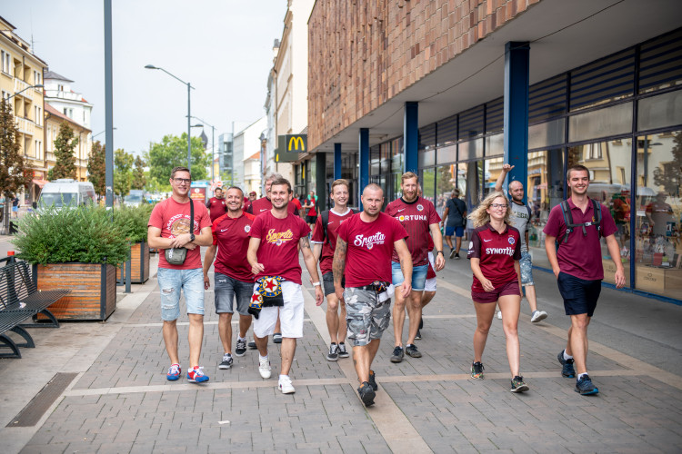 Sparťanští fanoušci dorazili do Budějc