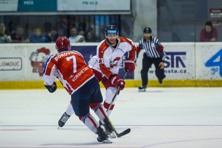 FOTOGALERIE: Olomoučtí hokejisté na úvod přípravy prohráli s kazašským Kokšetau 2:3 po nájezdech