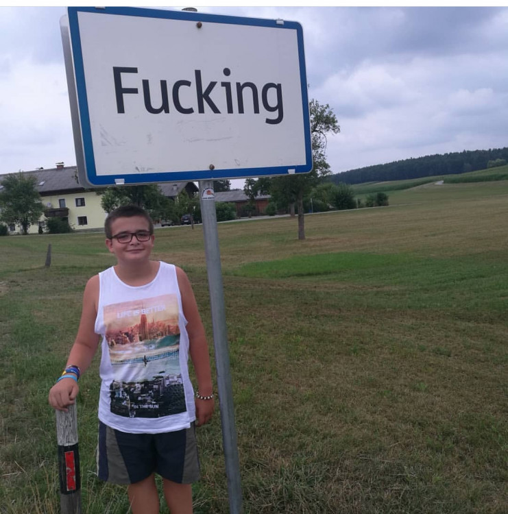 Letní soutěž o plecháček. Hlasujte!