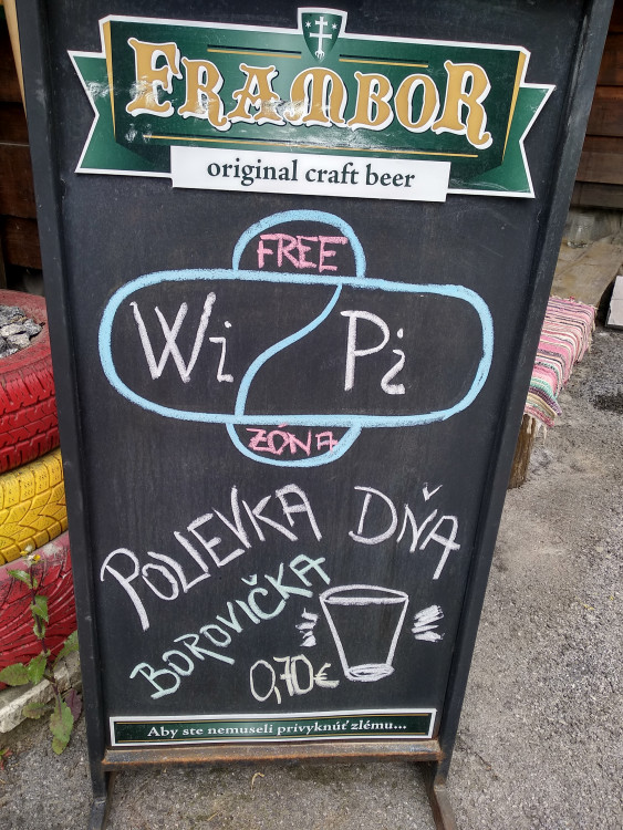 Letní soutěž o plecháček. Hlasujte!