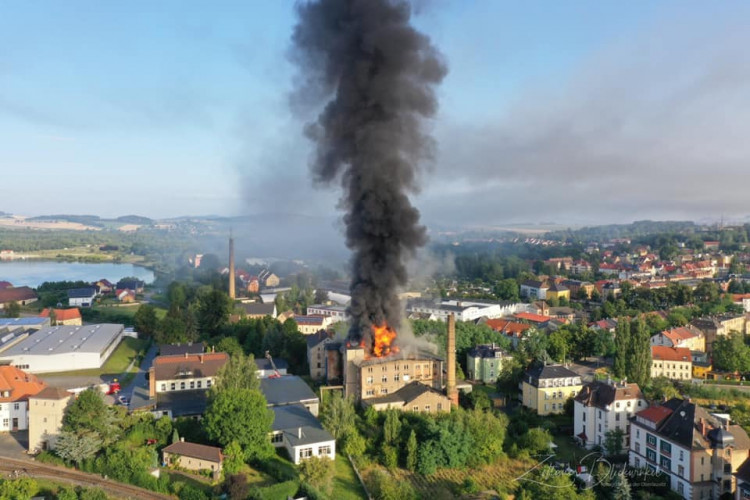 V Žitavě hořel dům