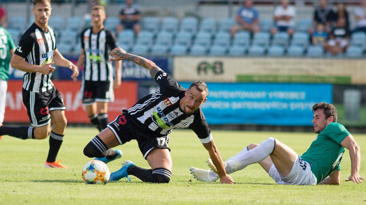 Čolič vystřelil Dynamu remízu s Jabloncem. Jihočeši na domácí vítězství stále čekají