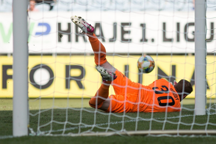 Čolič vystřelil Dynamu remízu s Jabloncem. Jihočeši na domácí vítězství stále čekají