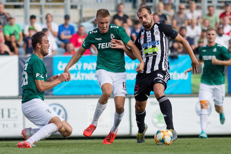 Čolič vystřelil Dynamu remízu s Jabloncem. Jihočeši na domácí vítězství stále čekají