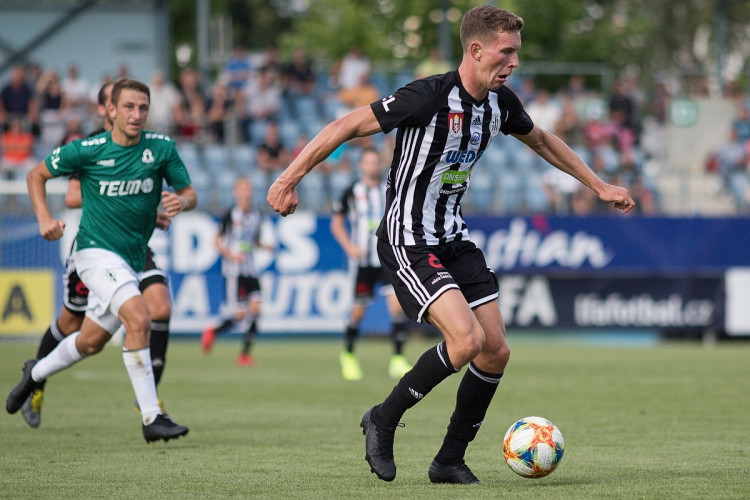 Čolič vystřelil Dynamu remízu s Jabloncem. Jihočeši na domácí vítězství stále čekají