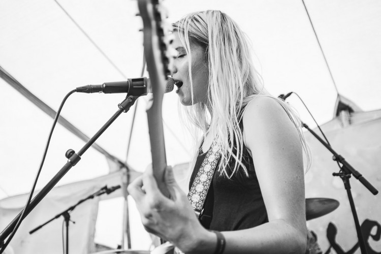 Dva dny života pod topolovým hájkem