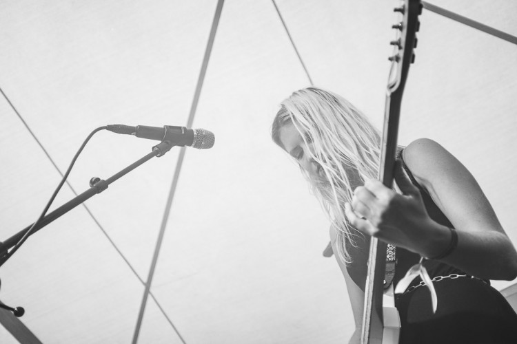 Dva dny života pod topolovým hájkem