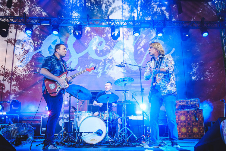 Dva dny života pod topolovým hájkem