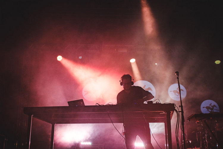 Dva dny života pod topolovým hájkem