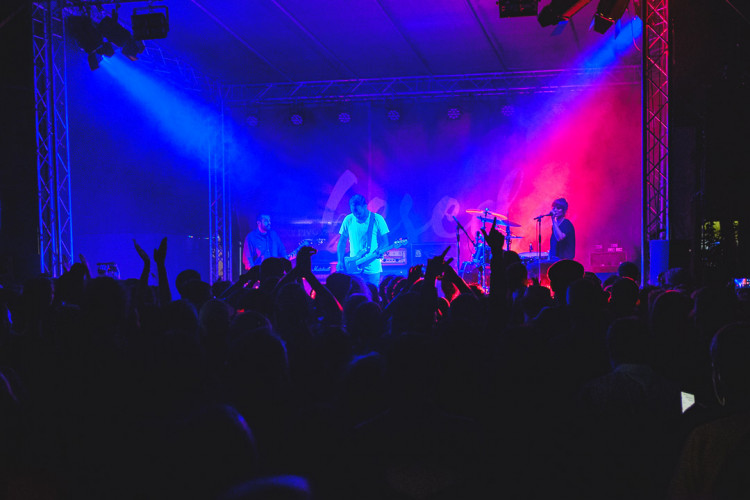 Dva dny života pod topolovým hájkem