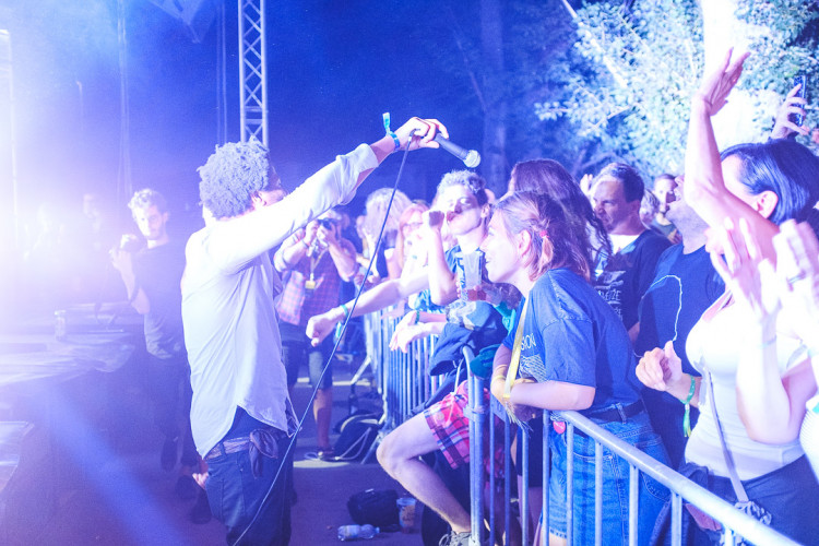 Dva dny života pod topolovým hájkem