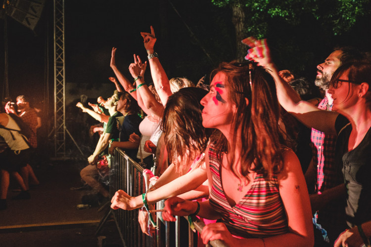 Dva dny života pod topolovým hájkem