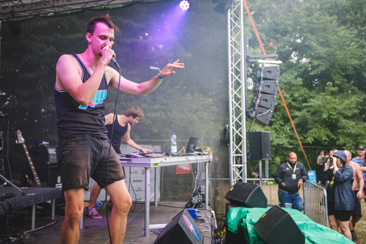 Dva dny života pod topolovým hájkem