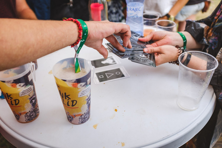 Dva dny života pod topolovým hájkem