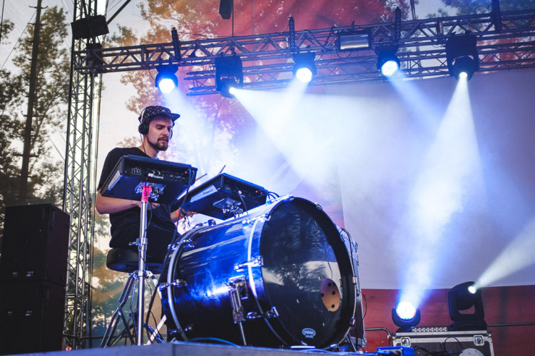 Dva dny života pod topolovým hájkem