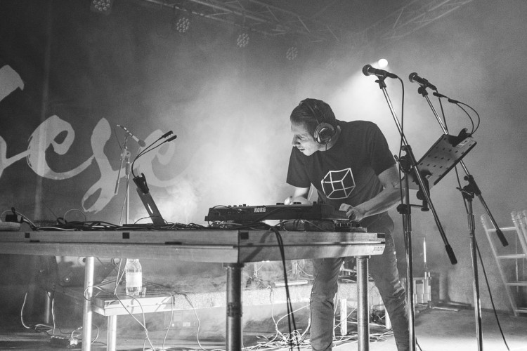 Dva dny života pod topolovým hájkem