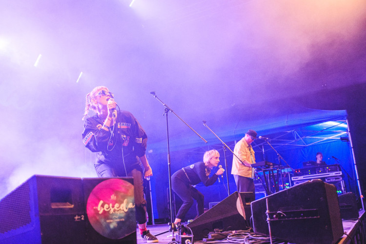 Dva dny života pod topolovým hájkem