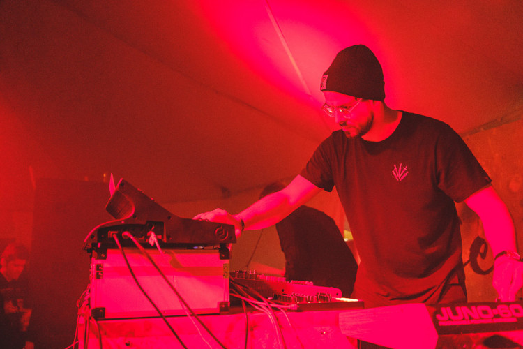 Dva dny života pod topolovým hájkem