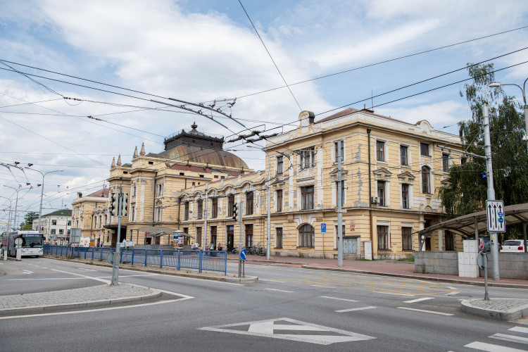 Budova vlakového nádraží se bude rekonstruovat