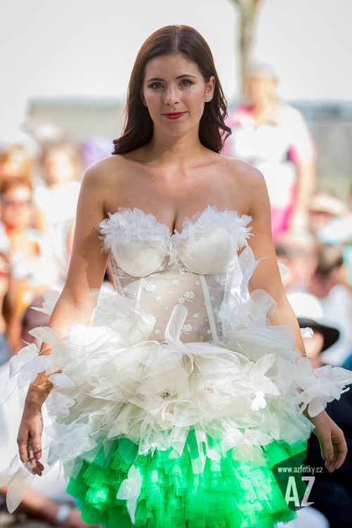 Křehké krásky představují i odvážné modely