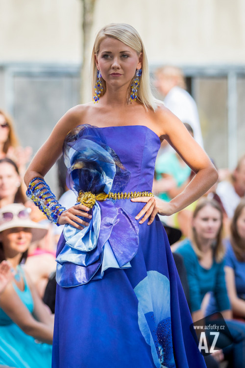 Křehké krásky představují i odvážné modely