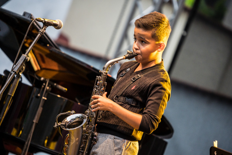 Na Piaristickém náměstí proběhl devátý ročník jihočeského jazzového festivalu