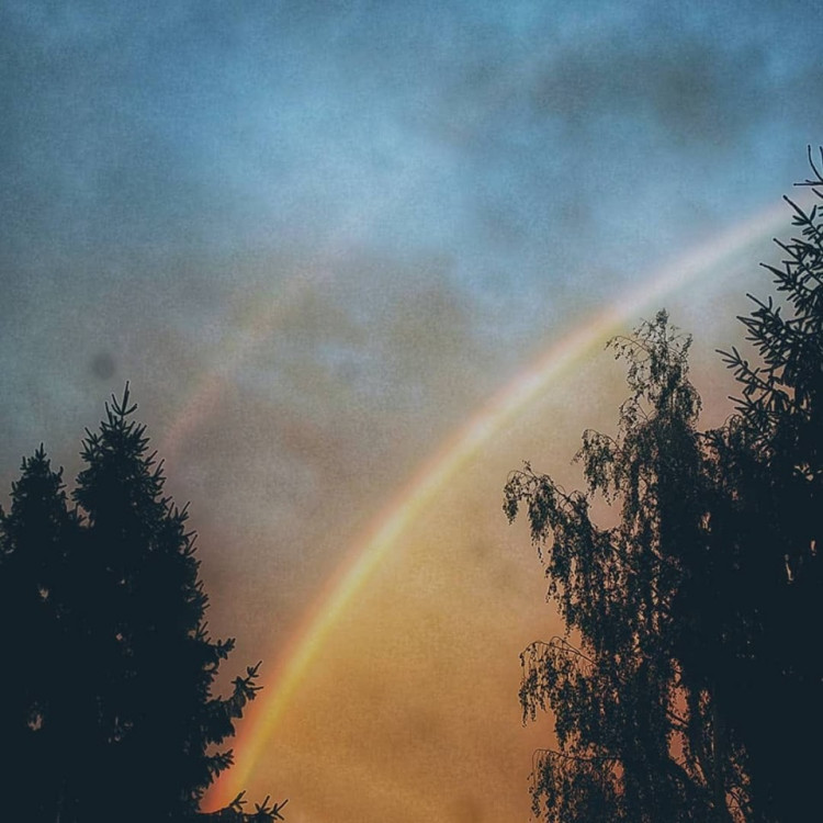 FOTO: Nebeská show nad jihem Čech. Duhu jste zachytili na mnoha místech