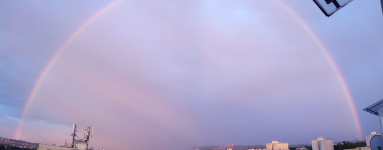 FOTO: Nebeská show nad jihem Čech. Duhu jste zachytili na mnoha místech