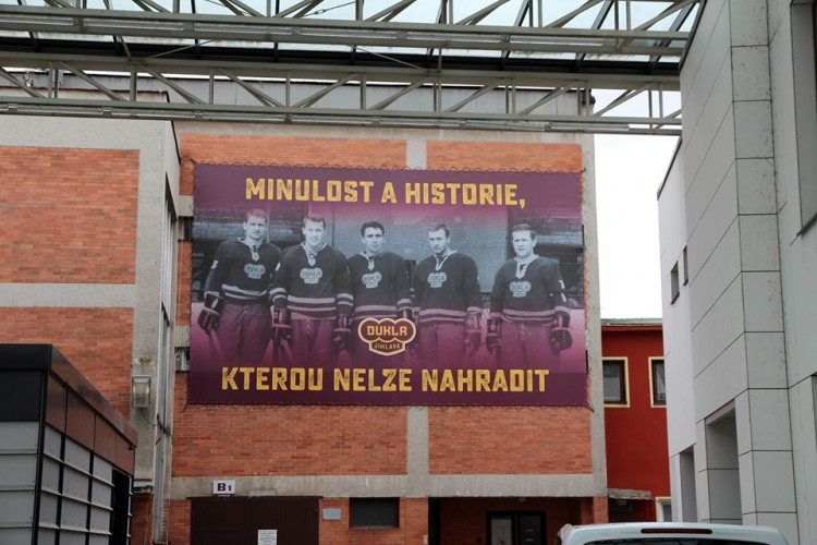 Nová výzdoba Horáckého zimního stadionu