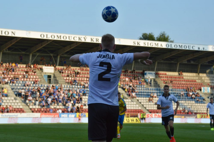 FOTOGALERIE: Olomouc porazila v retrodresech oslabené Teplice 2:0 a slaví třetí ligovou výhru