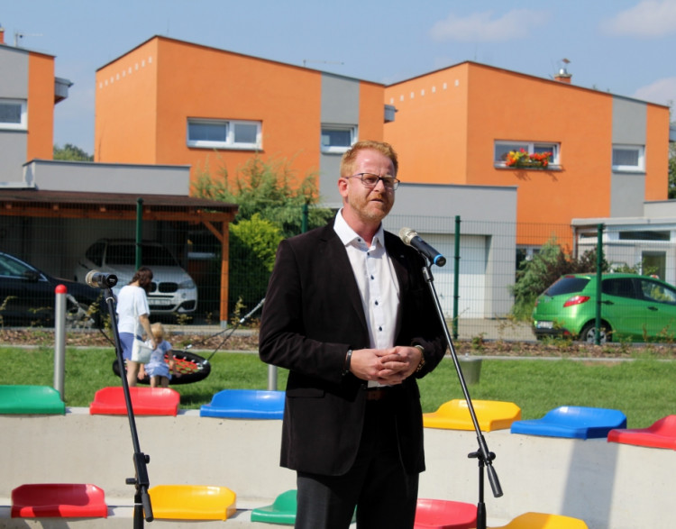 Nová školka v Jihlavě se dnes slavnostně otevřela
