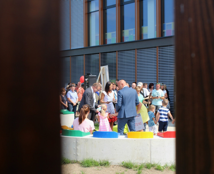 Nová školka v Jihlavě se dnes slavnostně otevřela